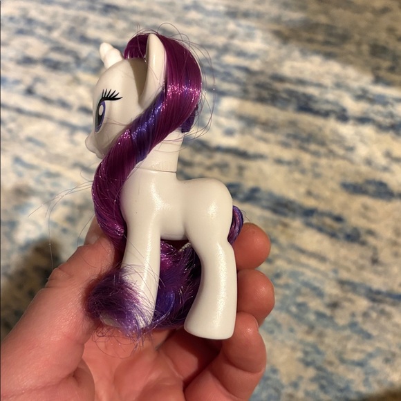 MLP G4 Rarity - Picture 2 of 3